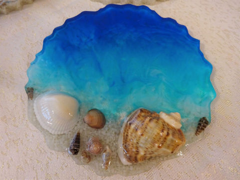 unique by felicia Mariana Herzfeld