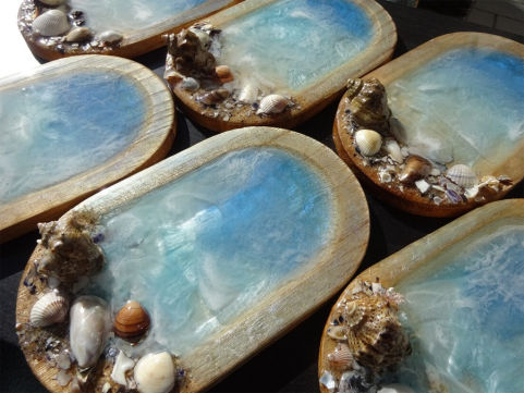 unique by felicia Mariana Herzfeld