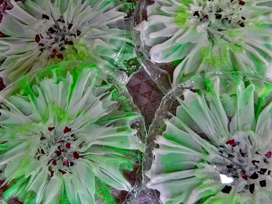 unique by felicia Mariana Herzfeld