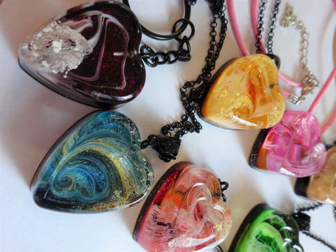 unique by felicia Mariana Herzfeld