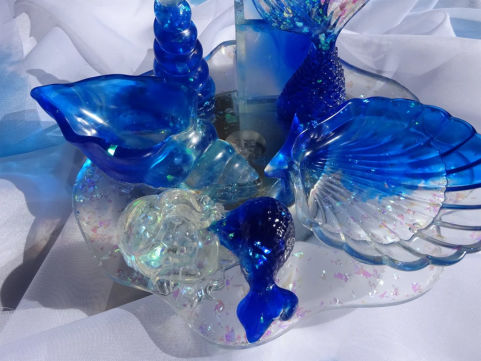 unique by felicia Mariana Herzfeld