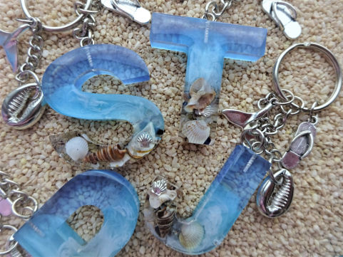 unique by felicia Mariana Herzfeld